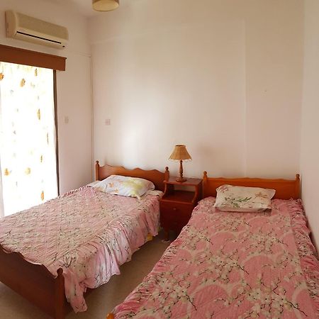 King Philips Appartement Paphos Buitenkant foto