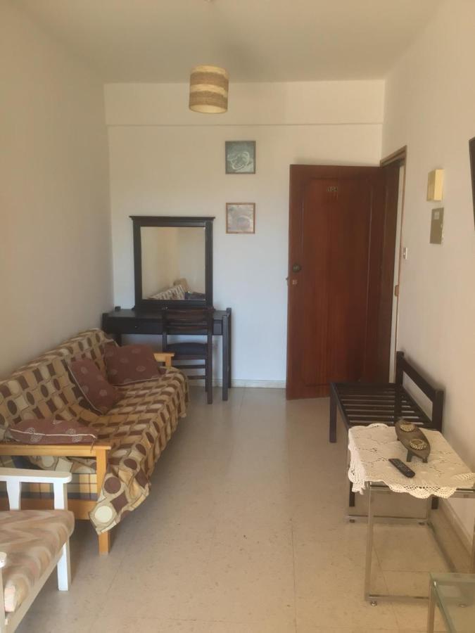 King Philips Appartement Paphos Buitenkant foto