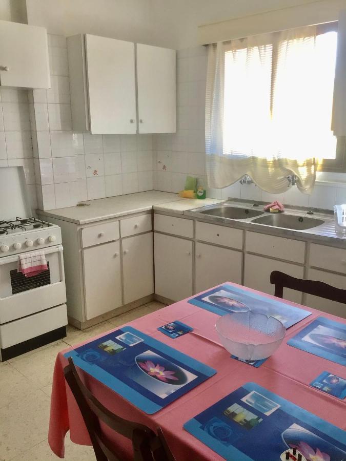 King Philips Appartement Paphos Buitenkant foto