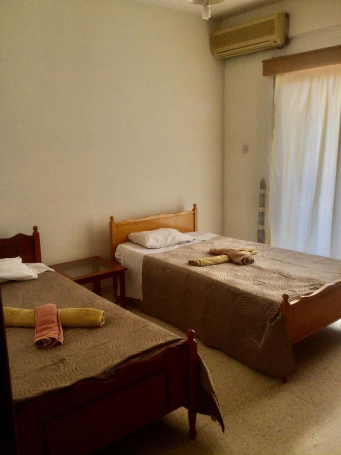 King Philips Appartement Paphos Buitenkant foto