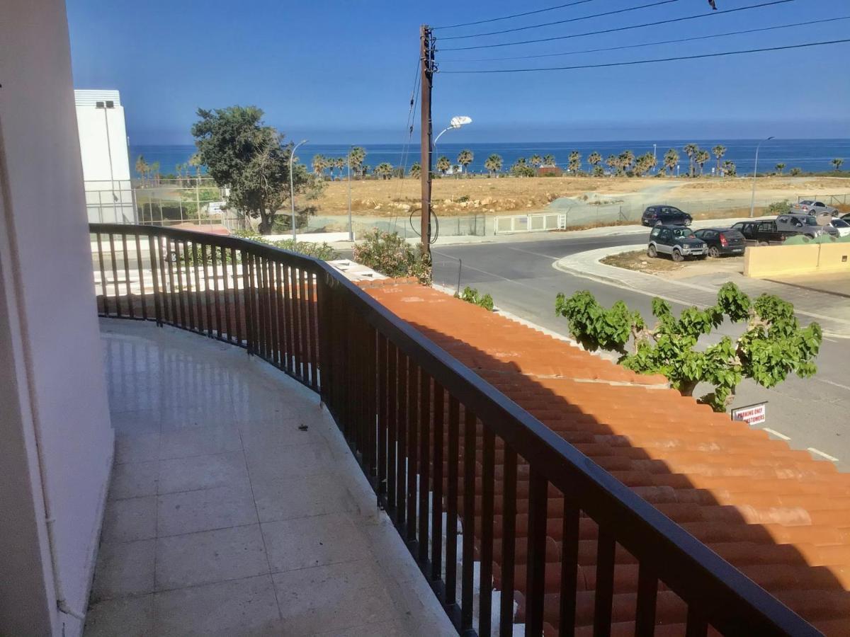 King Philips Appartement Paphos Buitenkant foto