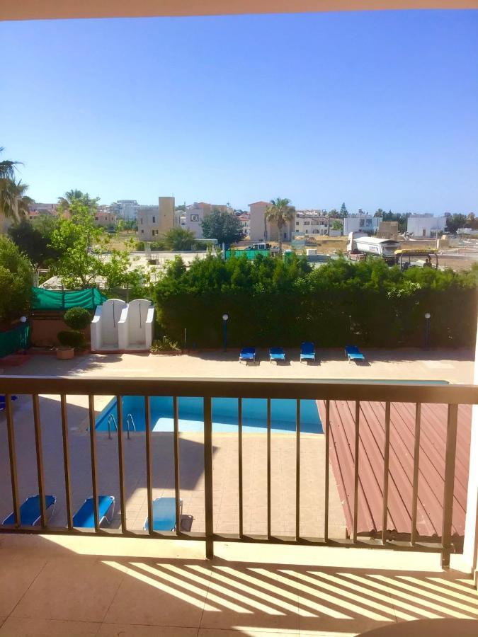 King Philips Appartement Paphos Buitenkant foto