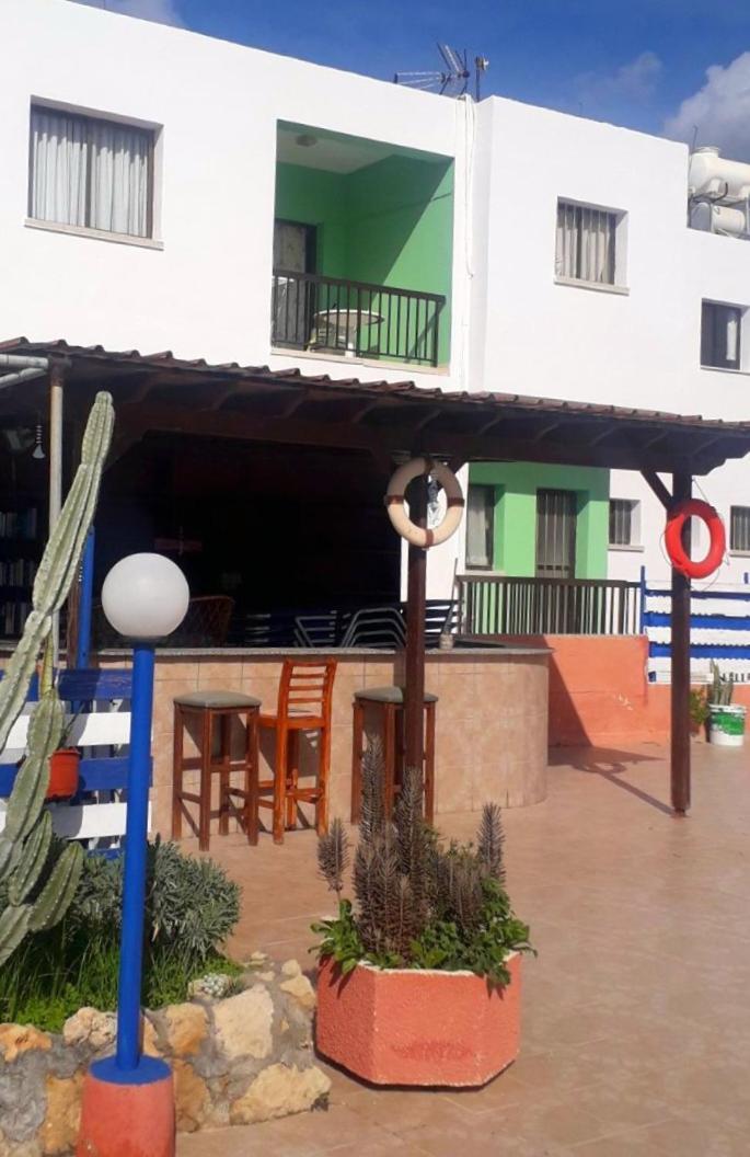 King Philips Appartement Paphos Buitenkant foto