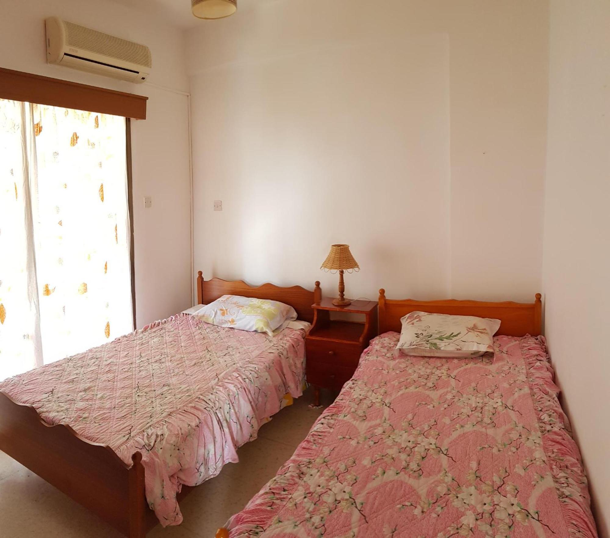 King Philips Appartement Paphos Buitenkant foto