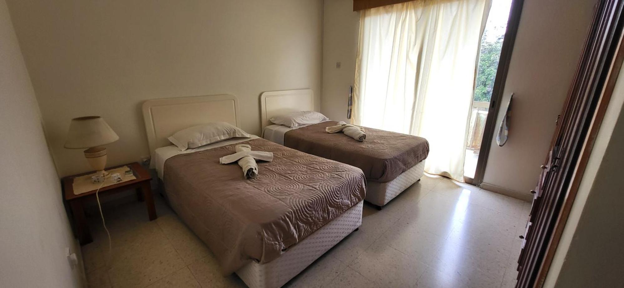 King Philips Appartement Paphos Buitenkant foto